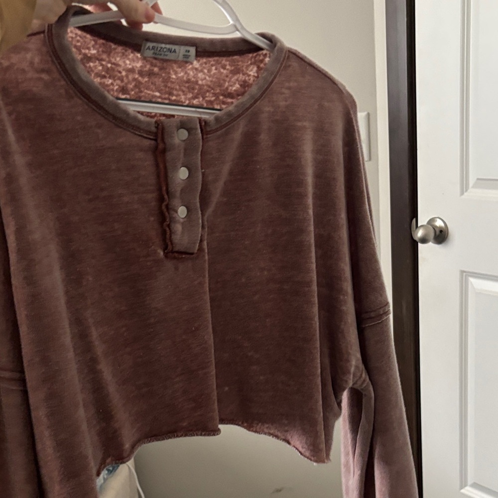Arizona Brown Cropped Henley Top